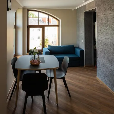 Apartamenti Aluksne Exterior photo