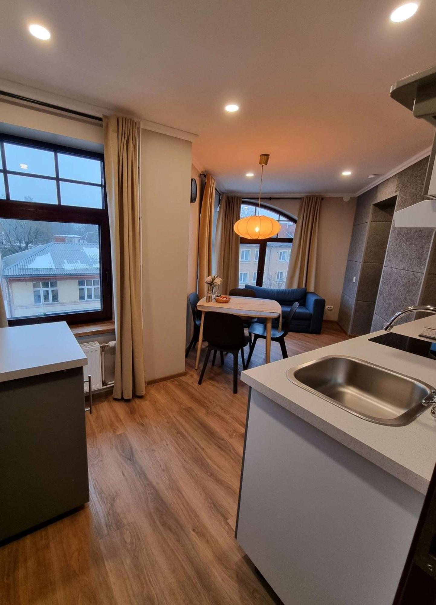 Apartamenti Aluksne Apartment *
